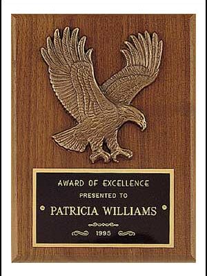 OCTP1784 – 6″ x 8″ Walnut eagle Plaque